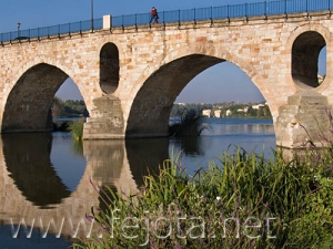 Nombre del archivo=060821_012.jpg
Tamaño del archivo=98Kb
Dimensiones=500x375
Fecha añadida=03 de Noviembre de 11 060821_012.jpg