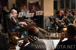 Nombre del archivo=110322_022.jpg
Tamaño del archivo=154Kb
Dimensiones=600x399
Fecha añadida=17 de Noviembre de 11 110322_022.jpg